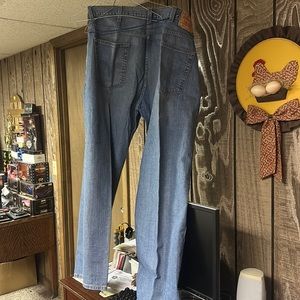 Levi’s 569 Jeans 42x30 EUC